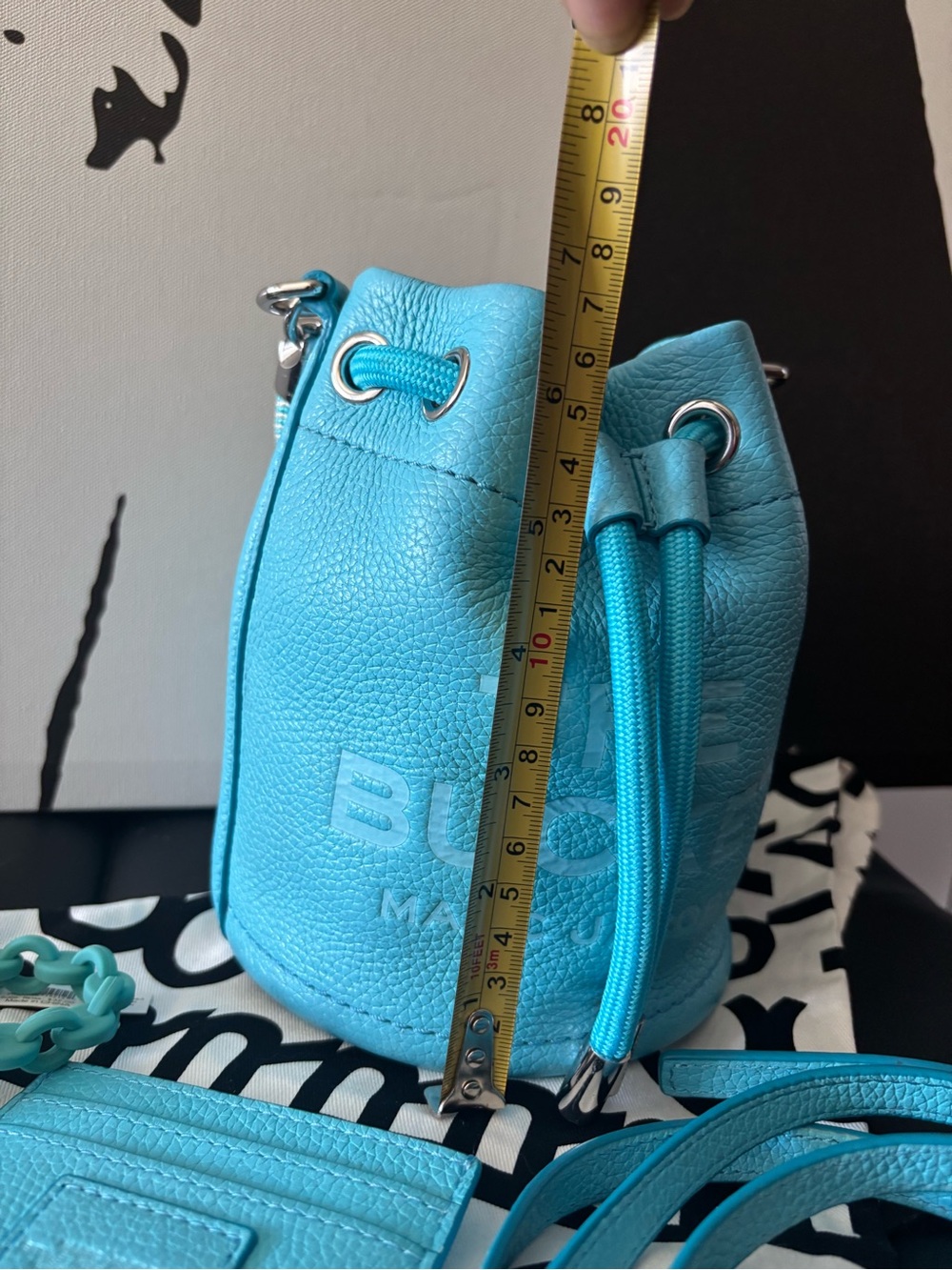 Marc Jacobs MINI The Bucket Bag in Turquoise with Card Case and Bracelet - Picture 12 of 14